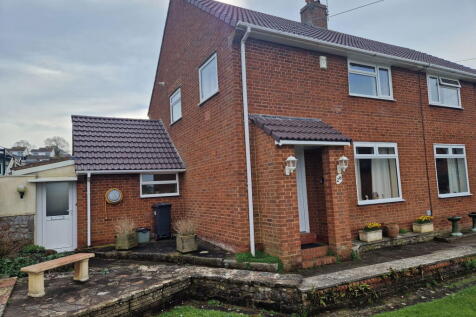 Green Close, Exmouth, EX8 3QD 3 bed semi
