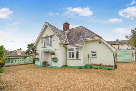 Minffordd Road, Penrhyndeudraeth 3 bed detached house for sale