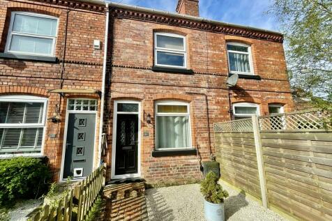 2 bedroom terraced house for sale