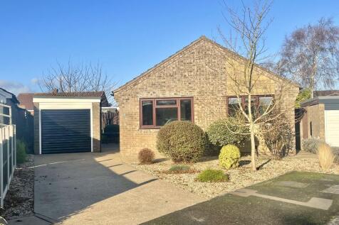 Maple Close, Horncastle LN9 2 bed detached bungalow for sale