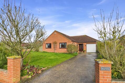West Lane, Haltham LN9 3 bed detached bungalow for sale