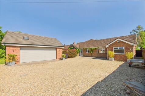 5 bedroom detached bungalow for sale