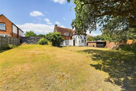 Breakspear Road, Ruislip HA4 2 bed cottage for sale