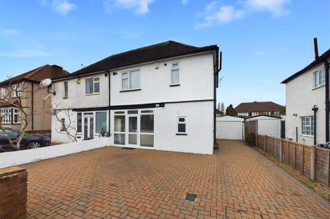 3 bedroom semi-detached house for sale