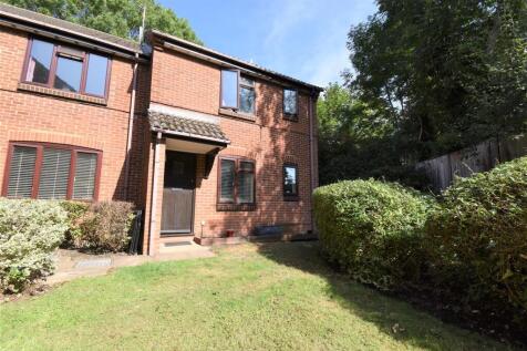 1 bedroom maisonette for sale