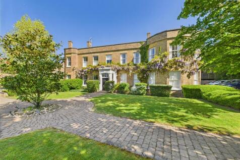 Royal Quay, Uxbridge UB9 1 bed apartment for sale