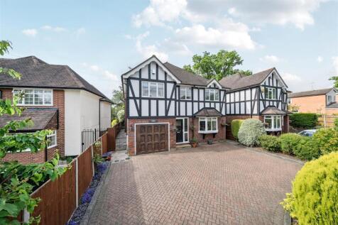 5 bedroom detached house for sale