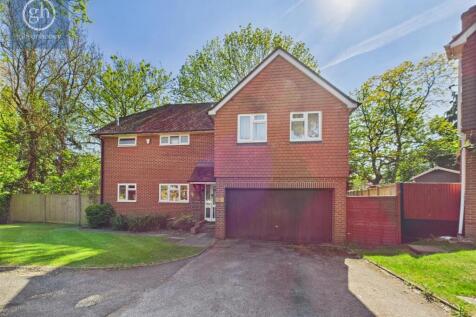 Deborah Crescent, Ruislip HA4 5 bed detached house for sale