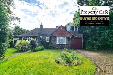 3 bedroom detached bungalow for sale