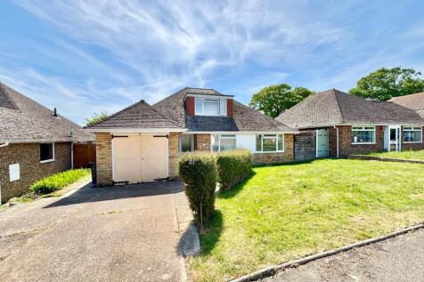 4 bedroom detached bungalow for sale