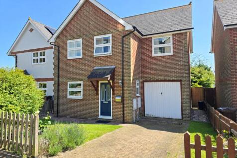 Beatrice Walk, Bexhill, TN39 4 bed detached house for sale