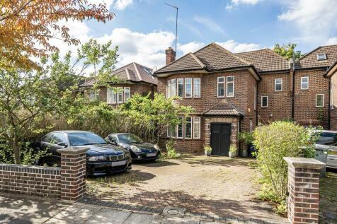 7 bedroom semi-detached house for sale