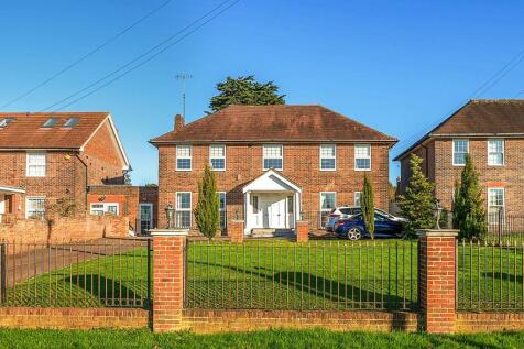 Barnet Way,  Mill Hill,  NW7 4 bed detached house for sale