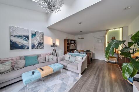 Coxwell Boulevard,  London,  NW9 3 bed end of terrace house for sale