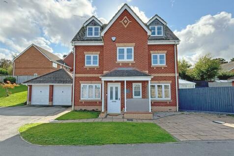 5 bedroom detached house for sale