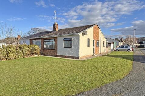 2 bedroom semi-detached bungalow for sale