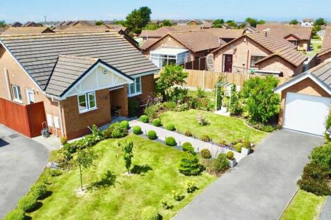 2 bedroom detached bungalow for sale