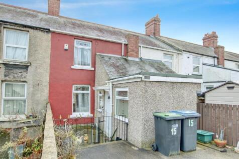 2 bedroom terraced house for sale