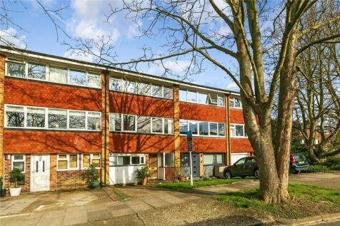 Kingfisher Drive, Richmond, TW10 3 bed terraced house for sale