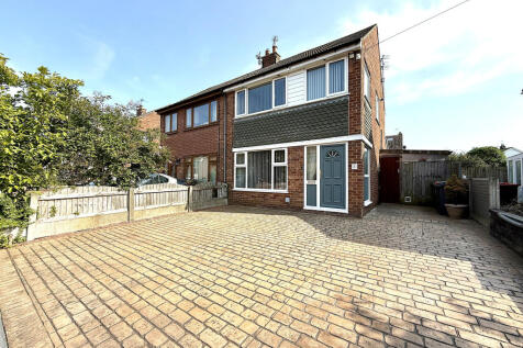 Meadowcroft Avenue, Preston PR3 3 bed semi