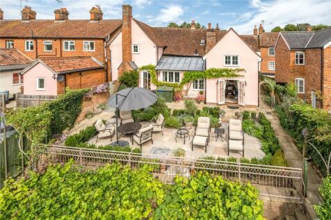 6 bedroom house for sale