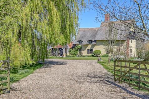 Westhall, Halesworth, Suffolk, IP19 4 bed detached house for sale