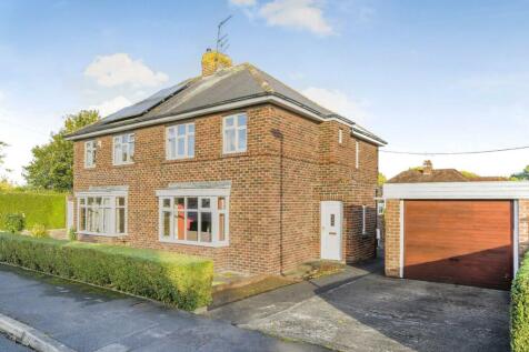 Golf Links Crescent, Tadcaster 3 bed semi