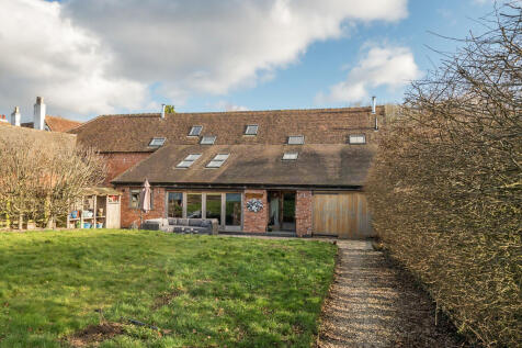 Hillside, Martley 4 bed barn conversion for sale