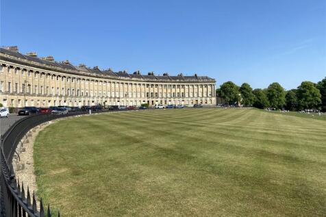 Royal Crescent, Bath, BA1 2 bed apartment for sale