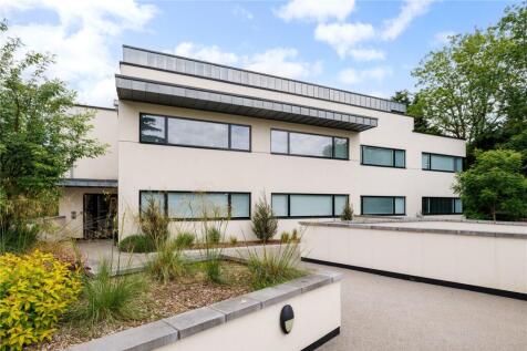 Madingley Road, Cambridge... 2 bed penthouse for sale