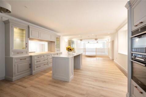 Apartment 1, 8 Market Street... 2 bed apartment for sale