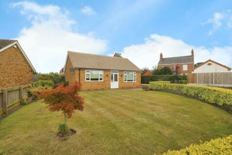 2 bedroom detached bungalow for sale