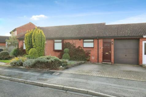 2 bedroom detached bungalow for sale