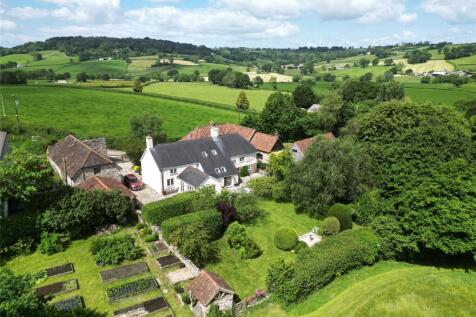 8 bedroom detached house for sale