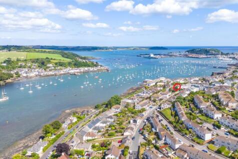 Falmouth 2 bed apartment for sale