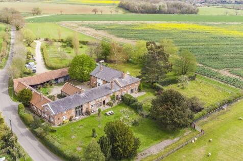 Priory Green, Sudbury CO10 14 bed farm house for sale