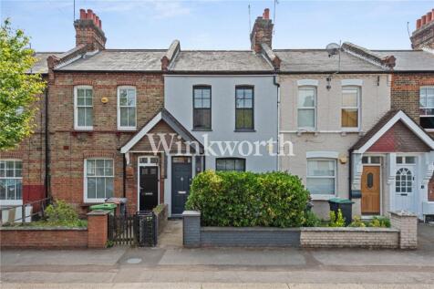Farrant Avenue, Noel Park, London, N22 2 bed terraced house for sale