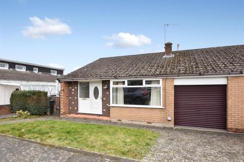 3 bedroom semi-detached bungalow for sale