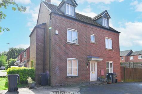 4 bedroom semi-detached house for sale