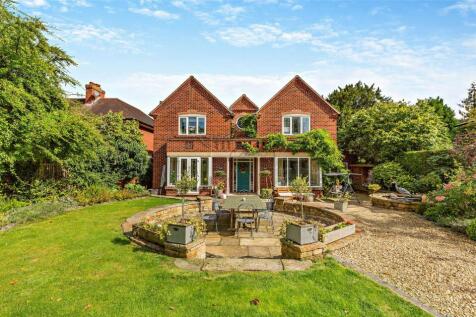 Roman Road, Shrewsbury, Shropshire, SY3 4 bed detached house for sale