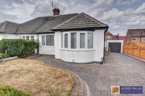 2 bedroom semi-detached bungalow for sale
