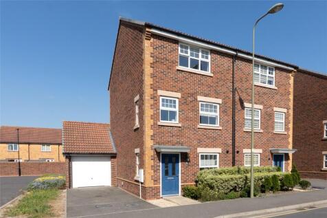 4 bedroom semi-detached house for sale