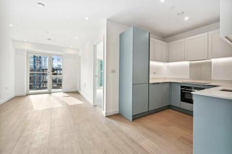 The Courtyard, Royal Eden Docks, E16 1 bed apartment for sale