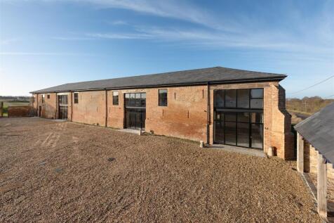 4 bedroom end of terrace house for sale