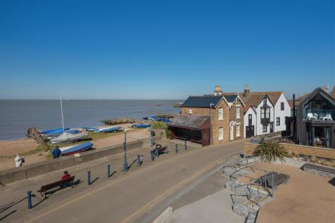 Sea Wall, Whitstable 2 bed end of terrace house for sale