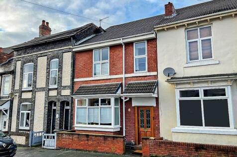 4 bedroom terraced house for sale