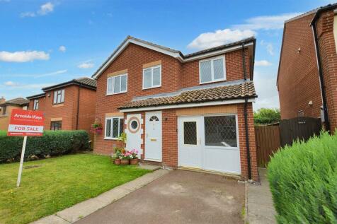 4 bedroom detached house for sale