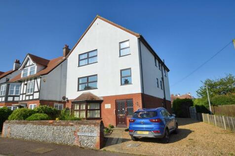 Montague Road, Sheringham 2 bed flat for sale