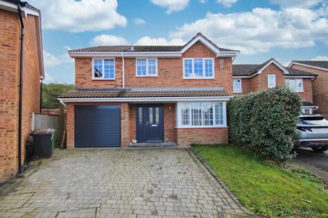 4 bedroom detached house for sale