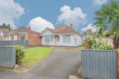 2 bedroom detached bungalow for sale